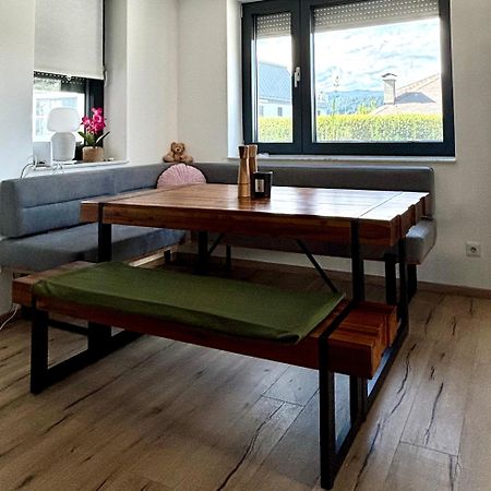 Schoene Wohnung Mit Terrasse Und Parkplatz Velden am Wörthersee Exterior foto