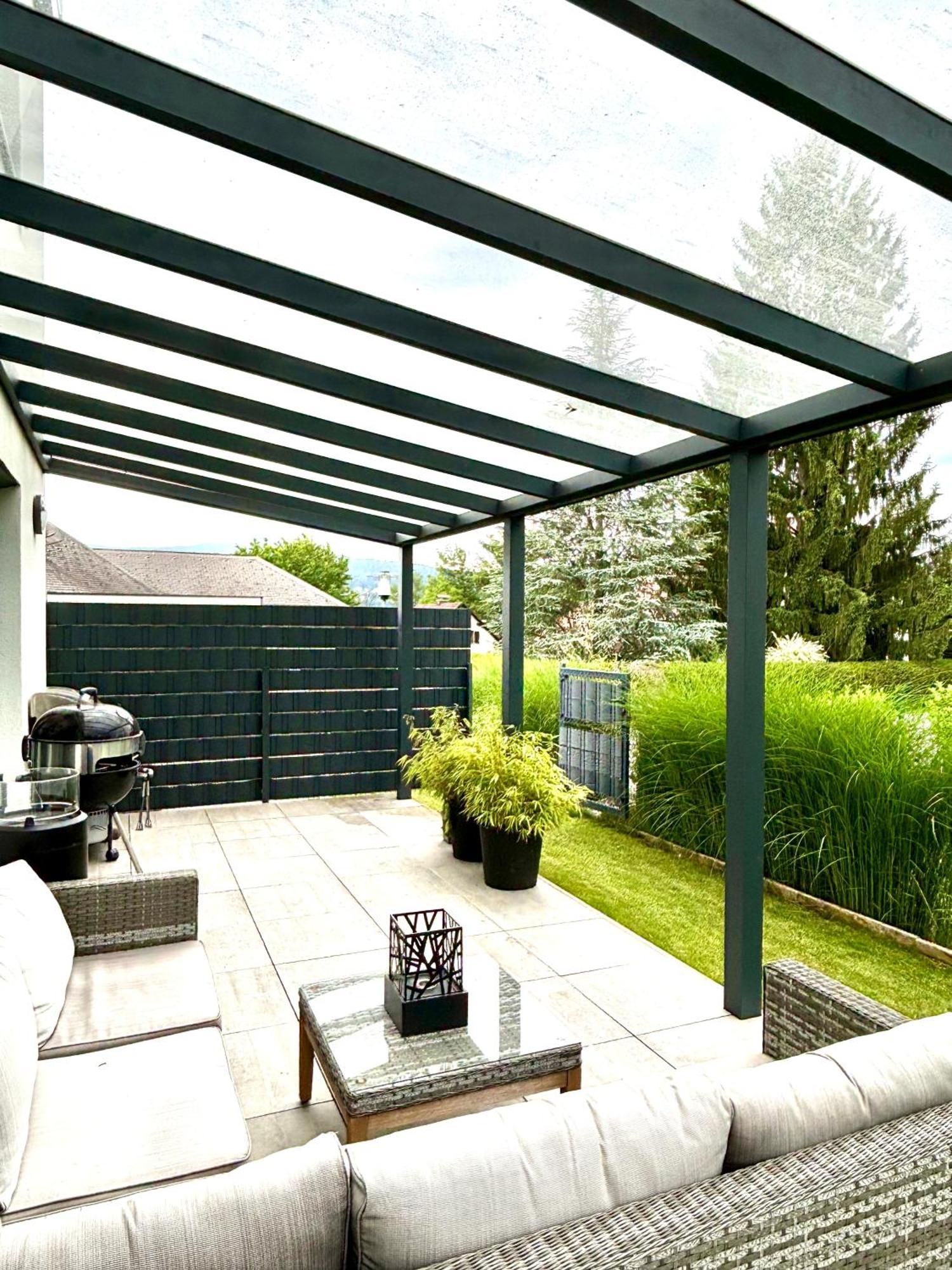 Schoene Wohnung Mit Terrasse Und Parkplatz Velden am Wörthersee Exterior foto