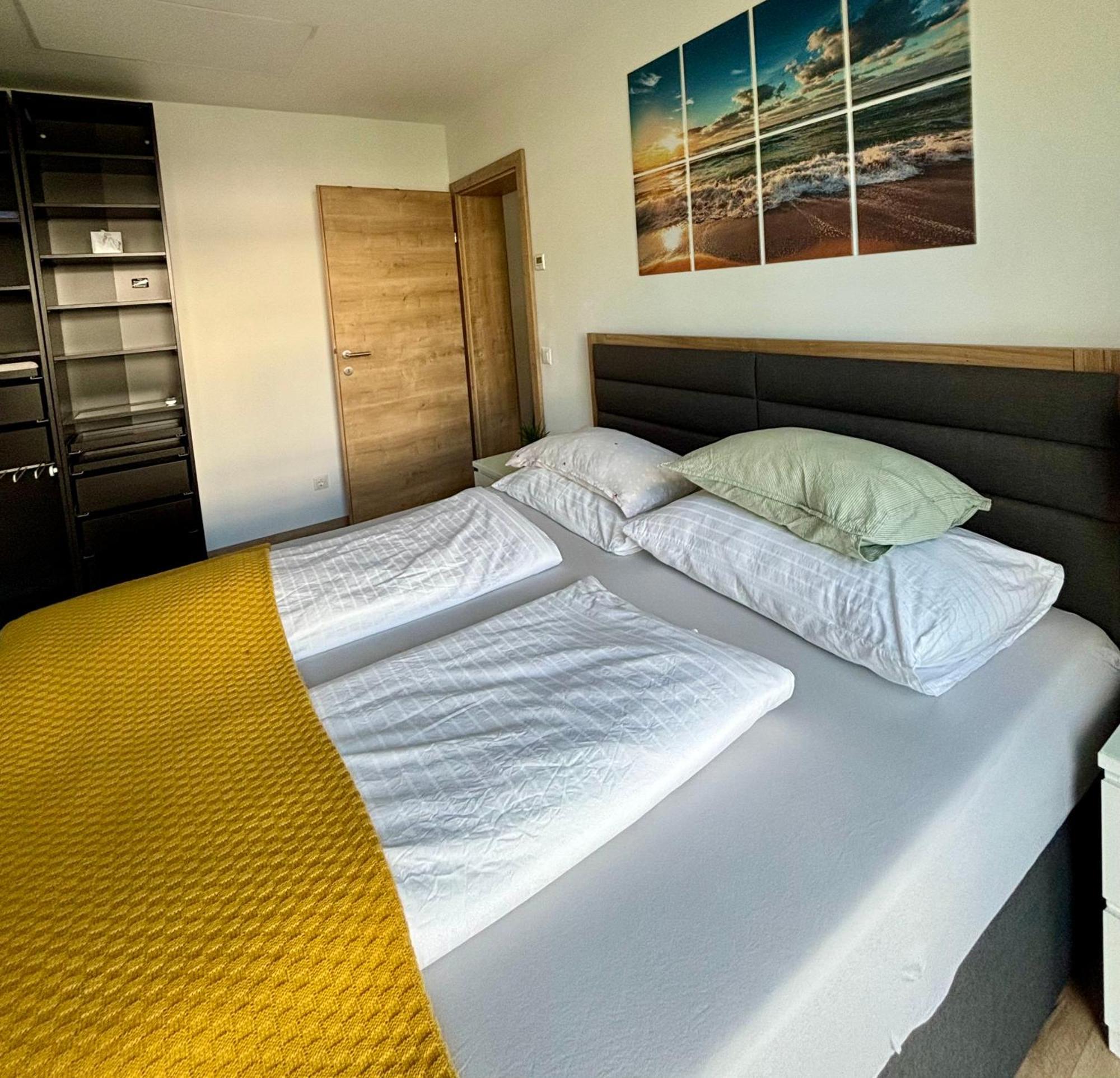 Schoene Wohnung Mit Terrasse Und Parkplatz Velden am Wörthersee Exterior foto
